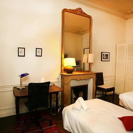 Large 2 Bedrooms Latin Quarter Lejlighed