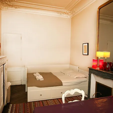 Large 2 Bedrooms Latin Quarter Lägenhet Paris