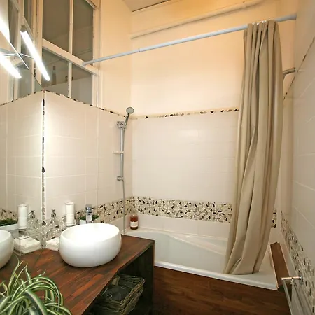 Large 2 Bedrooms Latin Quarter Lägenhet Paris