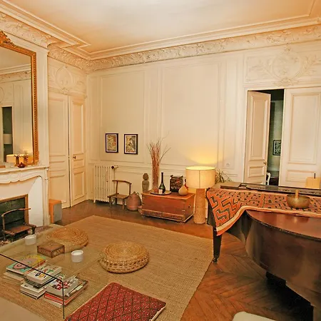 Large 2 Bedrooms Latin Quarter *