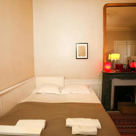 Large 2 Bedrooms Latin Quarter